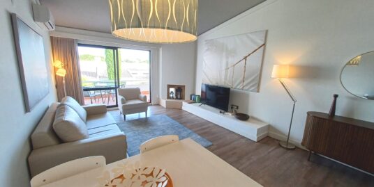 Long Term Rental 1yr or More! Modern-Fully Renovated 1 Bedroom, 2 Bathroom Apartment with Pool next to Beach, in Gated Luxury Resort, Central Algarve, South Portugal