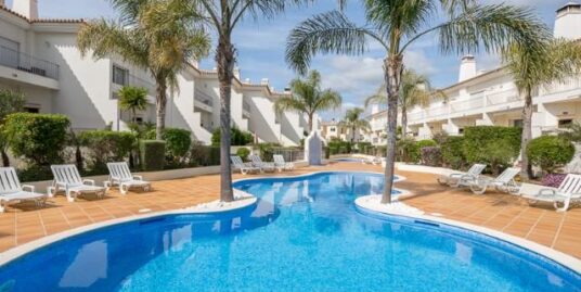 Long Term Rental 3 Bedroom Townhouse with Garage & Condo Swimming Pool – Boliqueime, Central Algarve