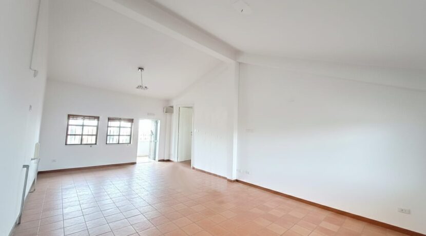 office_for_sale_almancil_algarve_portugal (13)