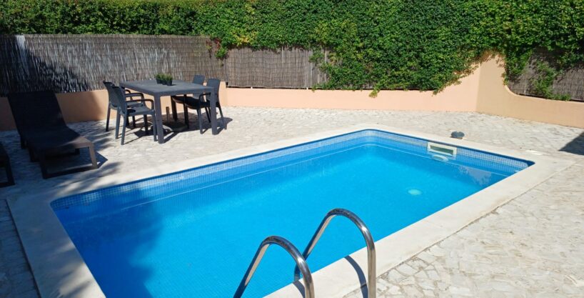 Long Term Rental – 2 Bedroom Villa with Pool, ALMANCIL, Golden Triangle, Central Algarve, South Portugal